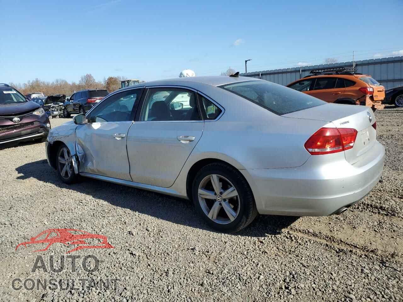 VOLKSWAGEN PASSAT 2013 - 1VWBP7A35DC005332