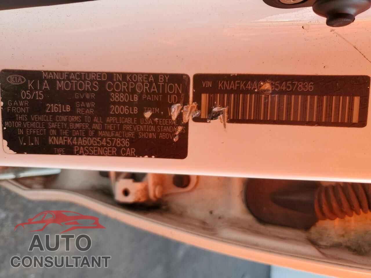 KIA FORTE 2016 - KNAFK4A60G5457836