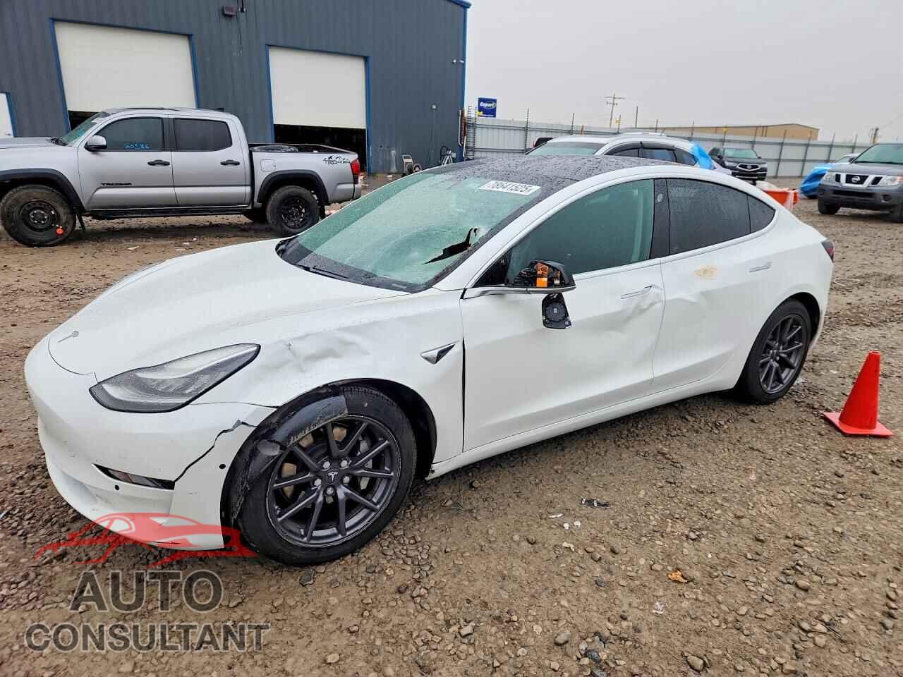 TESLA MODEL 3 2018 - 5YJ3E1EA5JF007499