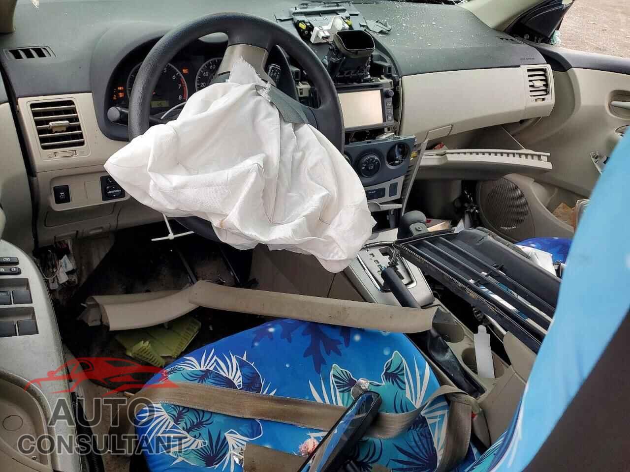 TOYOTA COROLLA 2013 - 5YFBU4EE0DP177393
