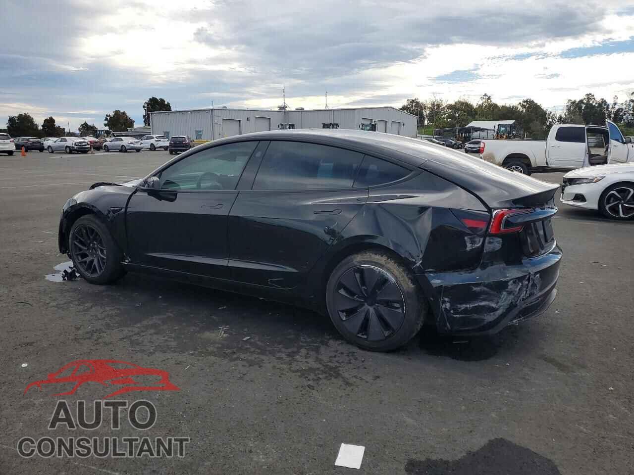 TESLA MODEL 3 2025 - 5YJ3E1EA6SF881877