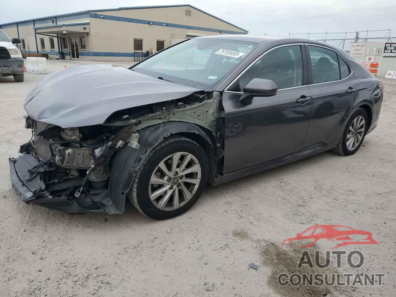 TOYOTA CAMRY 2022 - 4T1C11AK6NU001990