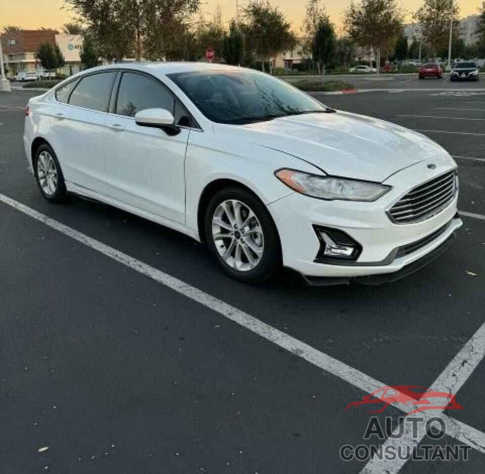 FORD FUSION 2020 - 3FA6P0LU1LR112742