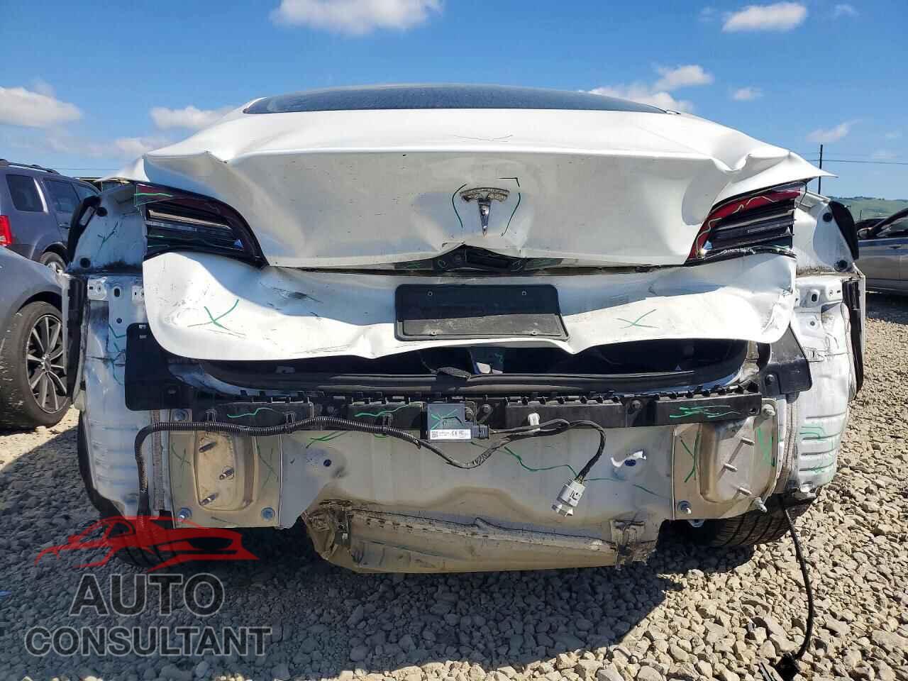 TESLA MODEL 3 2019 - 5YJ3E1EA8KF337509