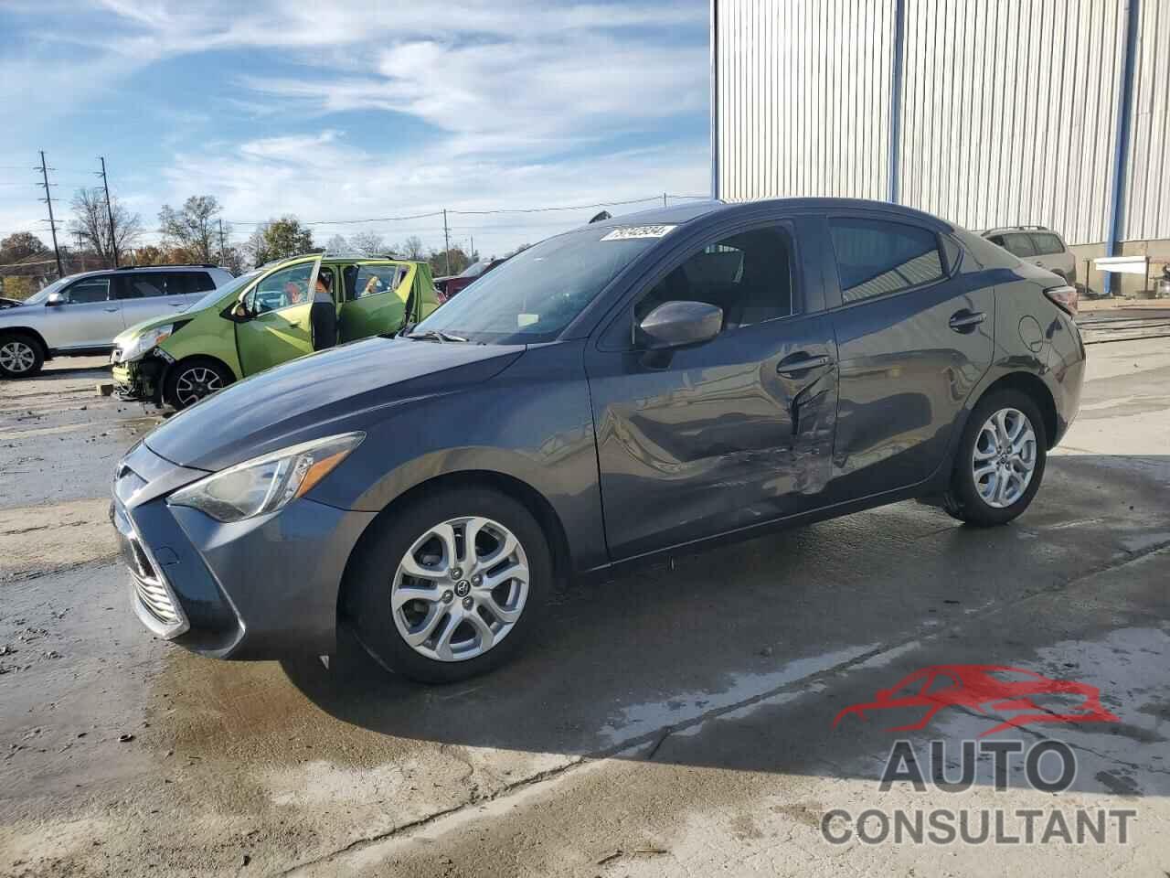 TOYOTA YARIS 2017 - 3MYDLBYV8HY190184