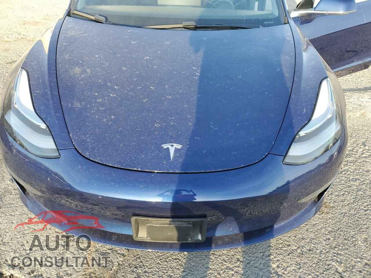 TESLA MODEL 3 2018 - 5YJ3E1EB6JF064397