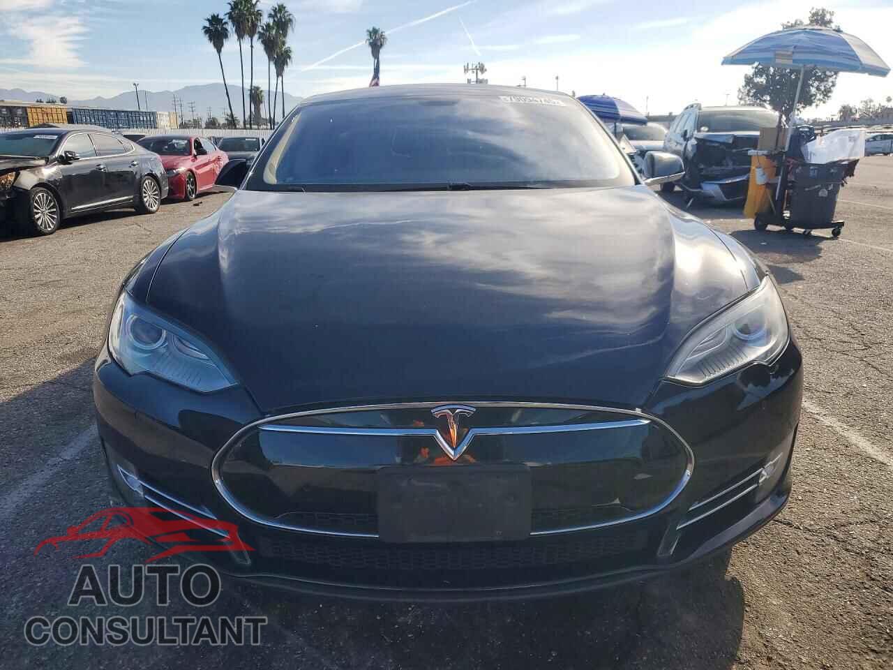 TESLA MODEL S 2014 - 5YJSA1H18EFP36881