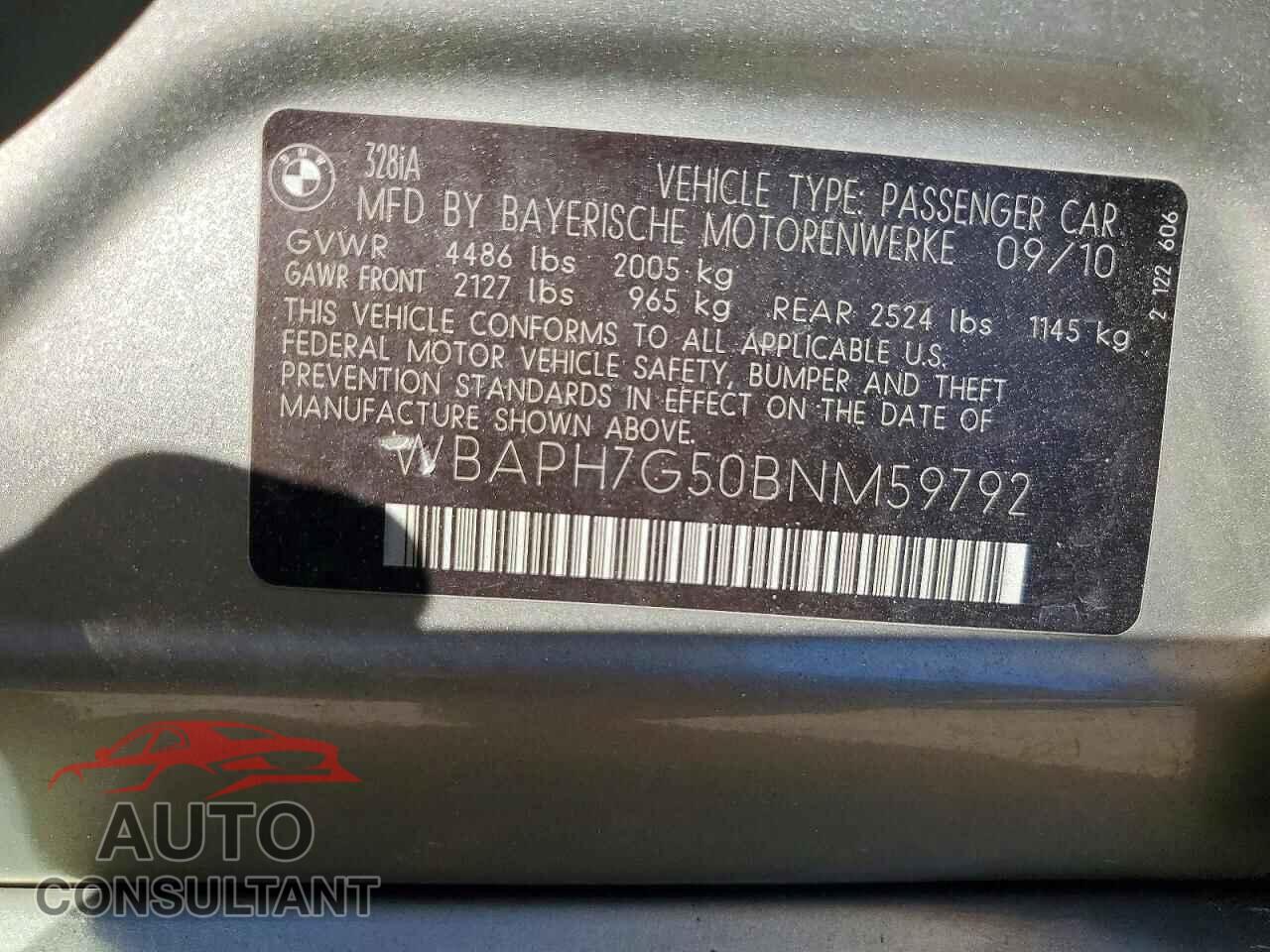 BMW 328 2011 - WBAPH7G50BNM59792