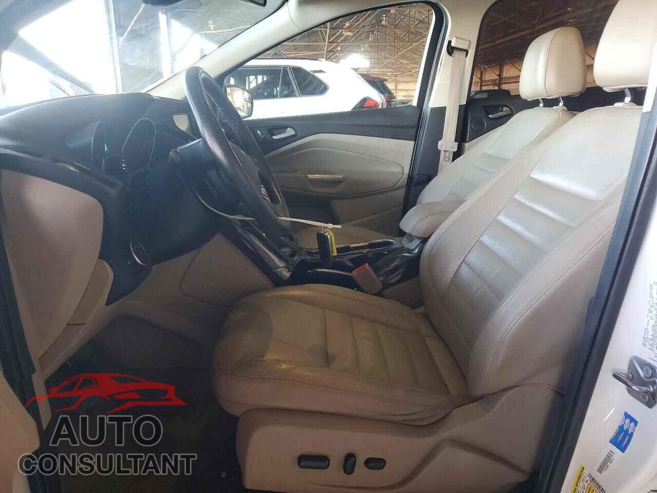 FORD ESCAPE 2015 - 1FMCU0J92FUB29093