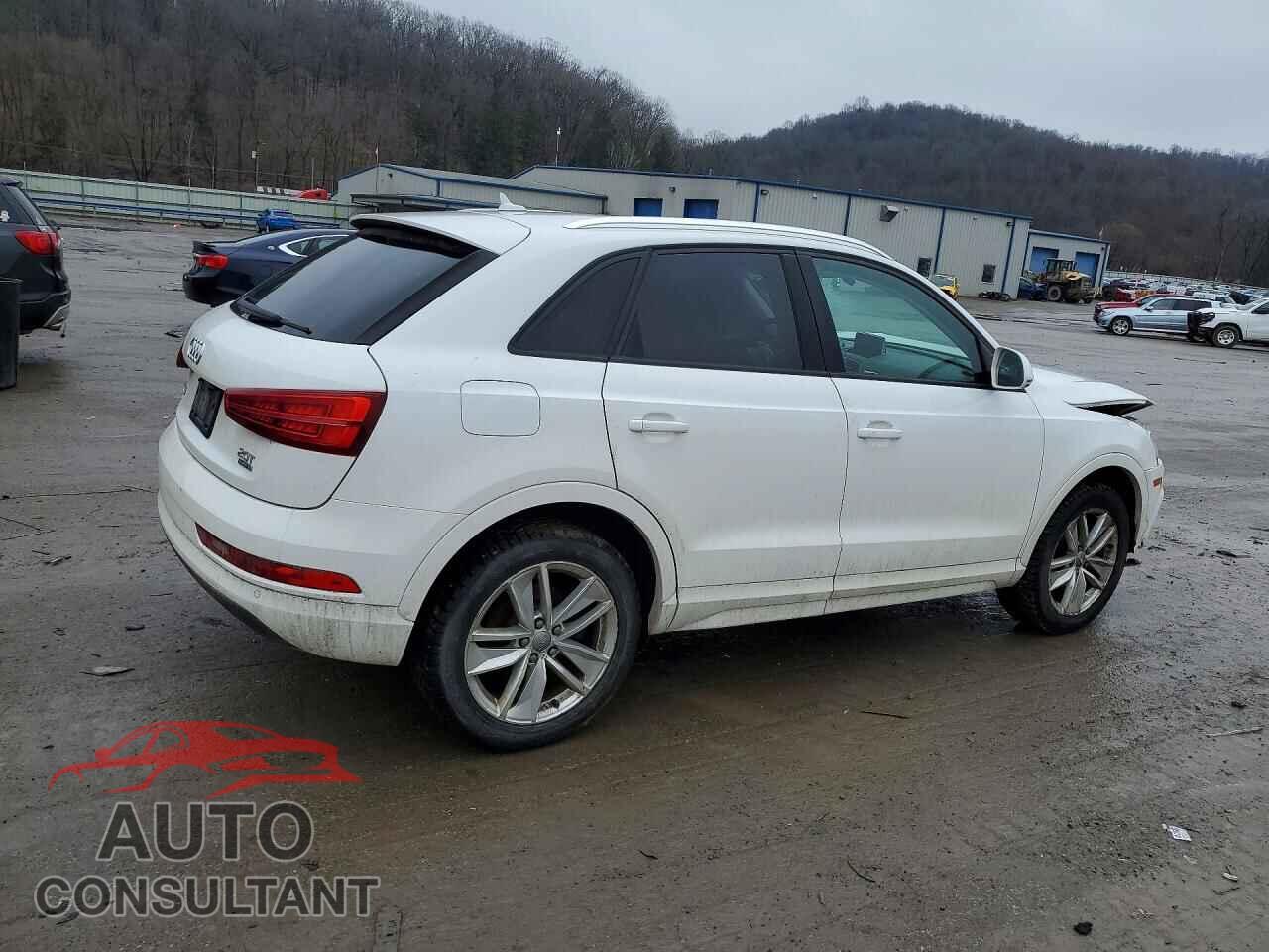 AUDI Q3 2017 - WA1ECCFS1HR014630