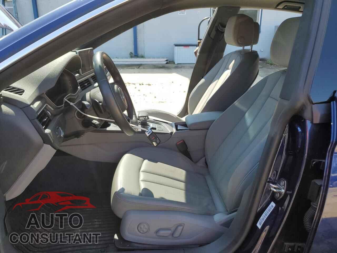 AUDI A5 2019 - WAUBNCF55KA037165