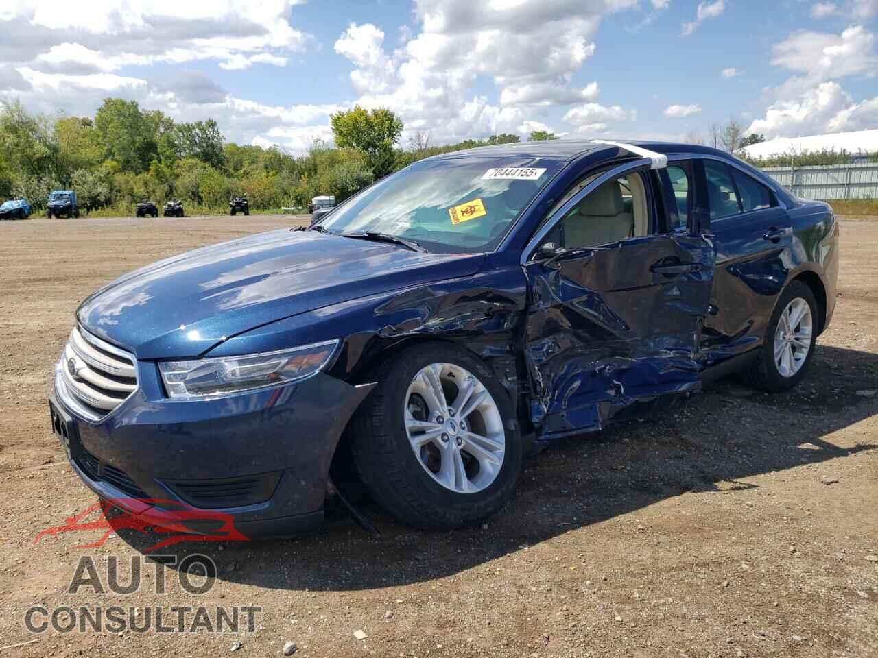 FORD TAURUS 2017 - 1FAHP2D89HG145198