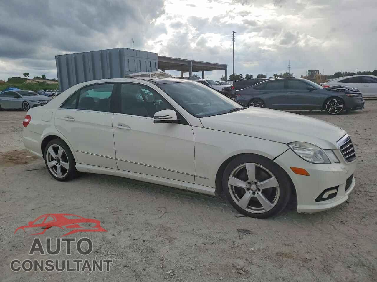 MERCEDES-BENZ E-CLASS 2011 - WDDHF5GB5BA353374