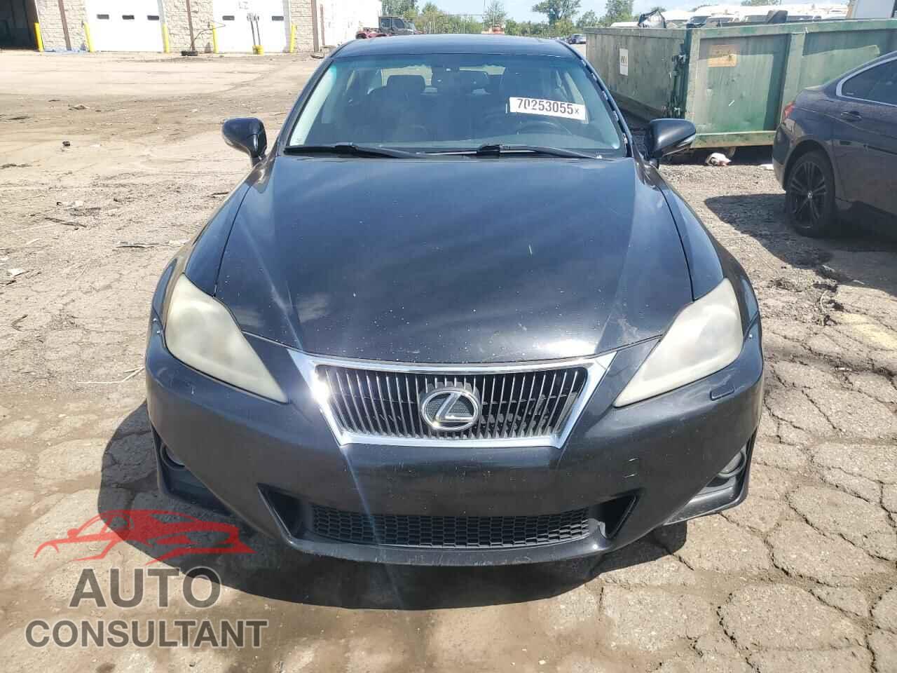 LEXUS IS 2011 - JTHCE5C20B5001260