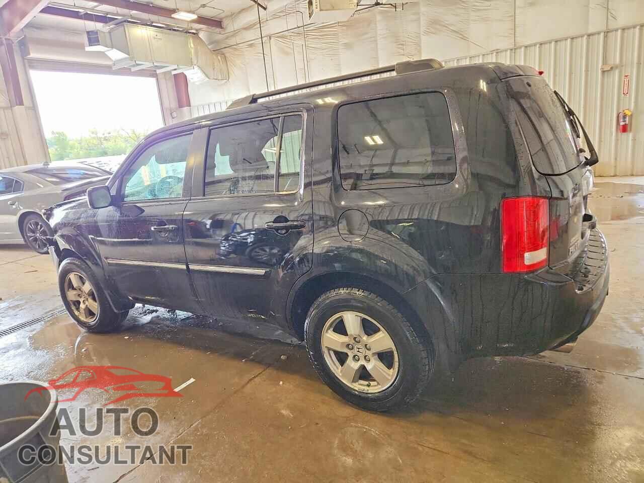 HONDA PILOT 2011 - 5FNYF4H77BB069699