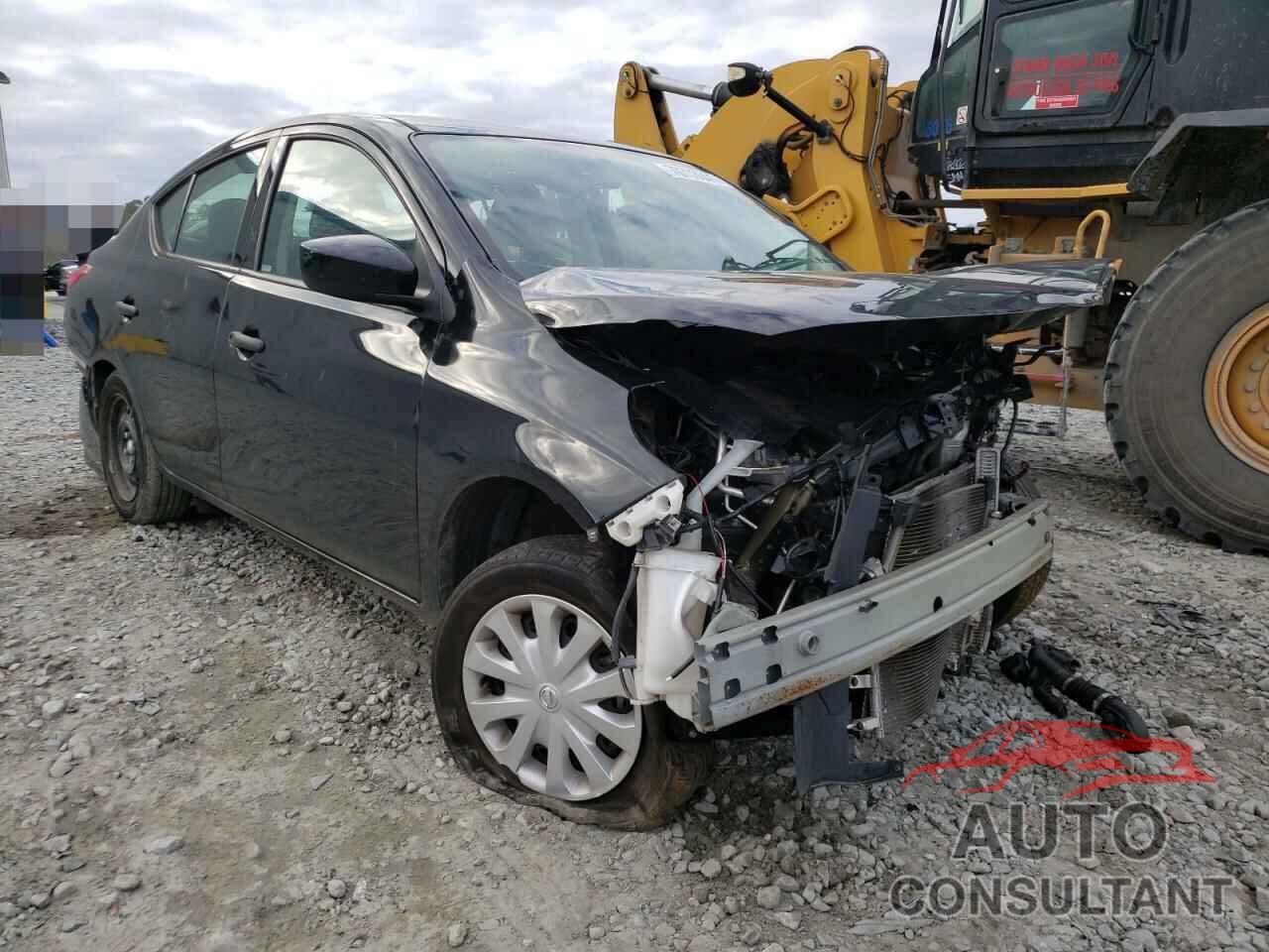 NISSAN VERSA 2018 - 3N1CN7APXJL869375