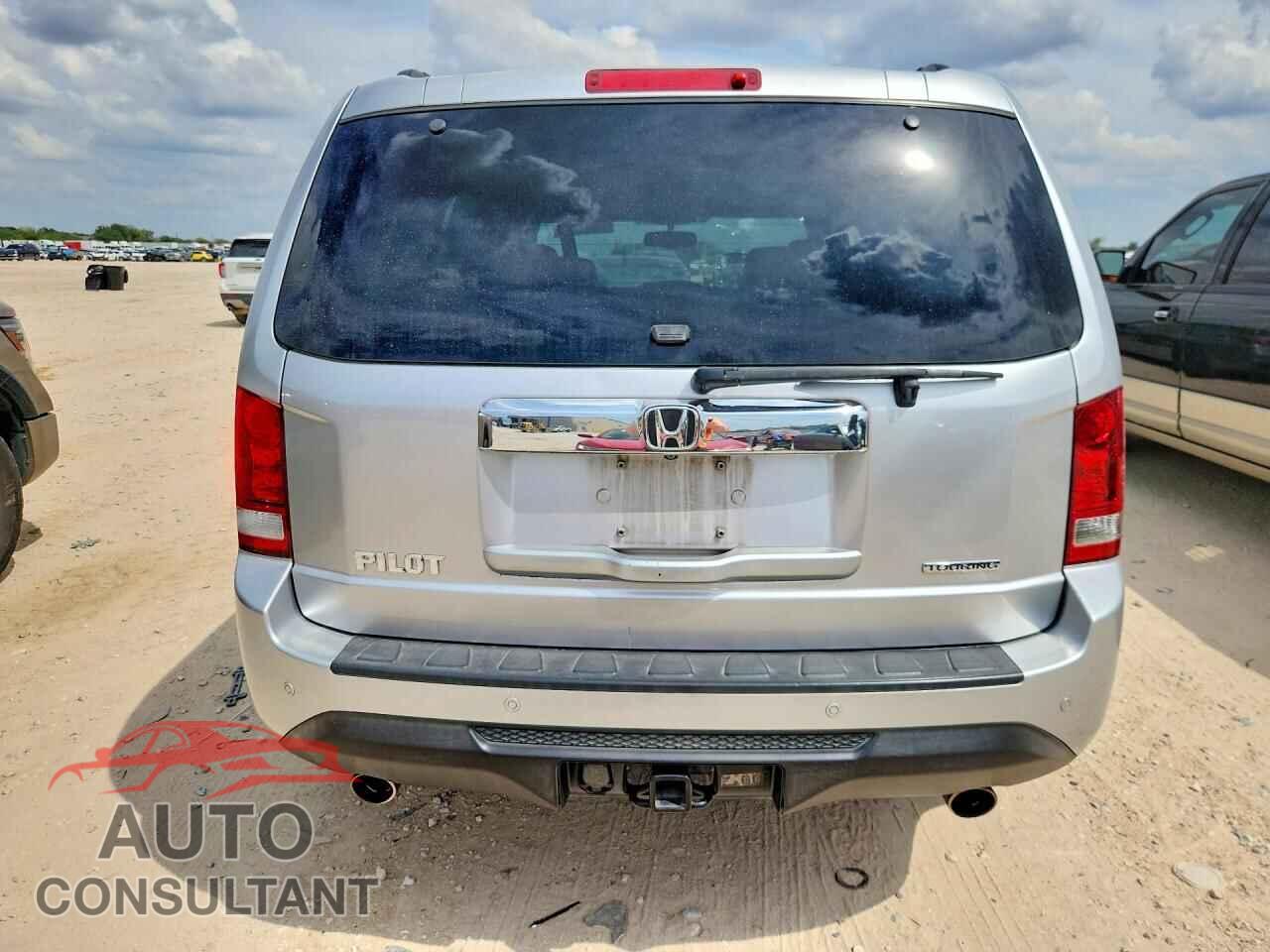 HONDA PILOT 2014 - 5FNYF3H99EB002084