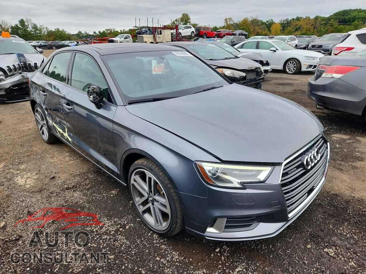 AUDI A3 2018 - WAUB8GFFXJ1017905
