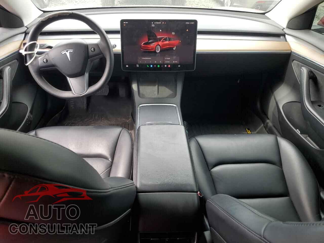 TESLA MODEL 3 2022 - 5YJ3E1EA9NF190136