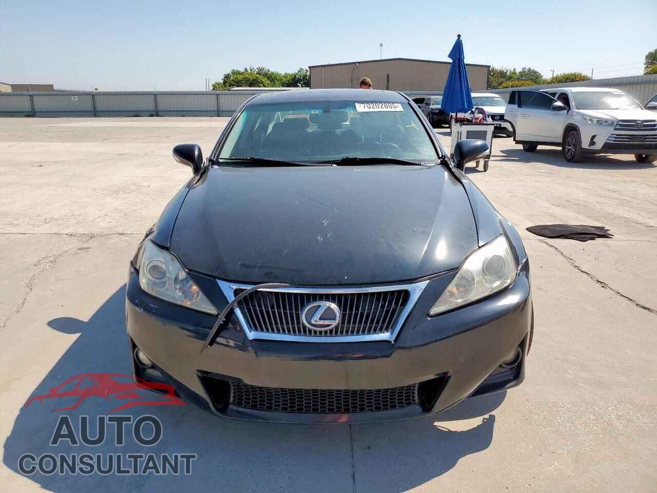 LEXUS IS 2011 - JTHBF5C21B5151824