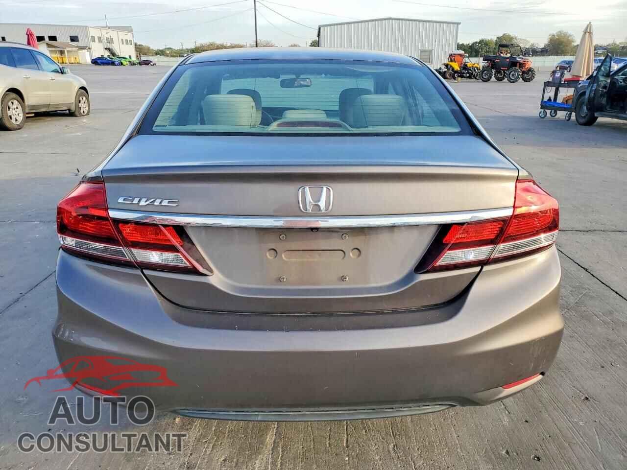 HONDA CIVIC 2013 - 2HGFB2F55DH596809