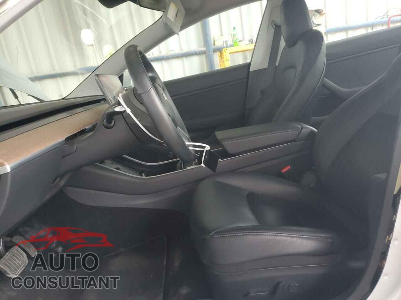 TESLA MODEL 3 2018 - 5YJ3E1EA7JF106664