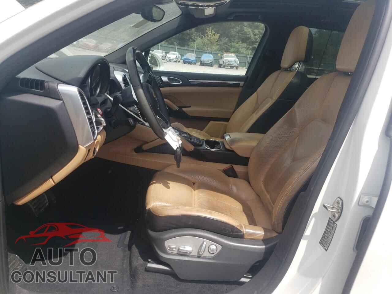 PORSCHE CAYENNE 2016 - WP1AA2A29GKA11590