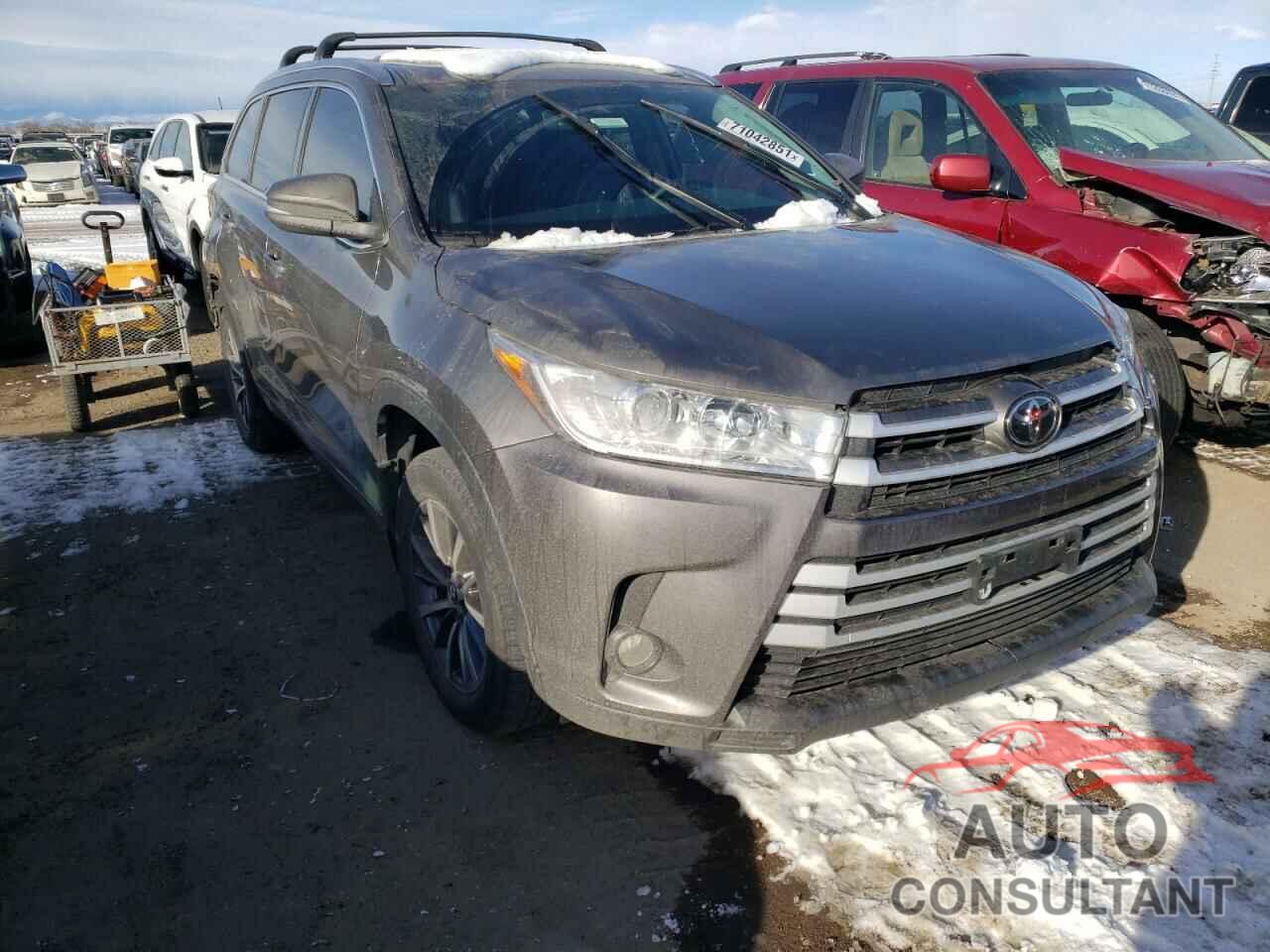 TOYOTA HIGHLANDER 2018 - 5TDJZRFHXJS550624