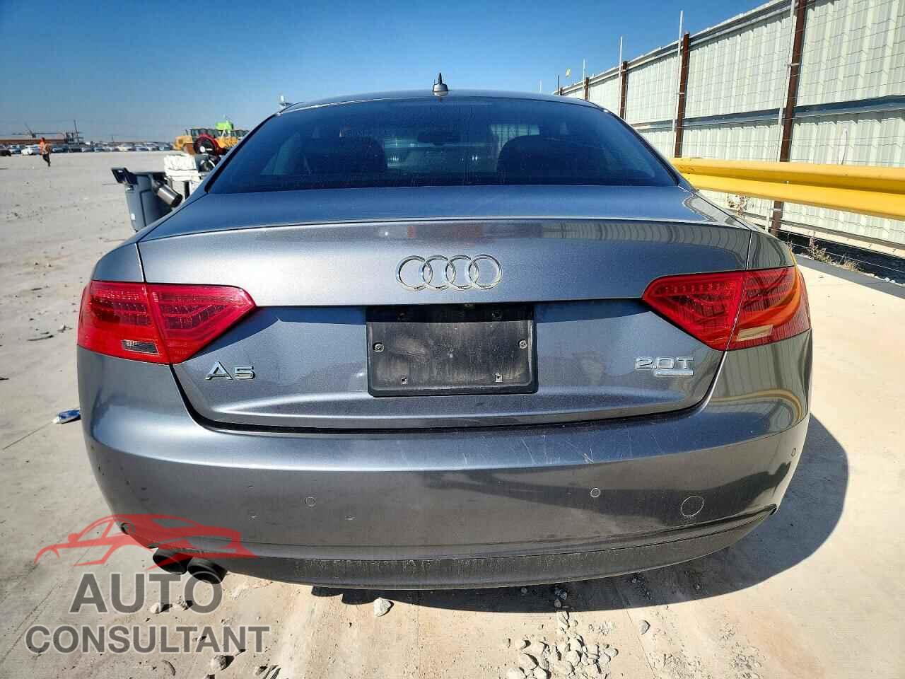 AUDI A5 2013 - WAULFAFR7DA015373