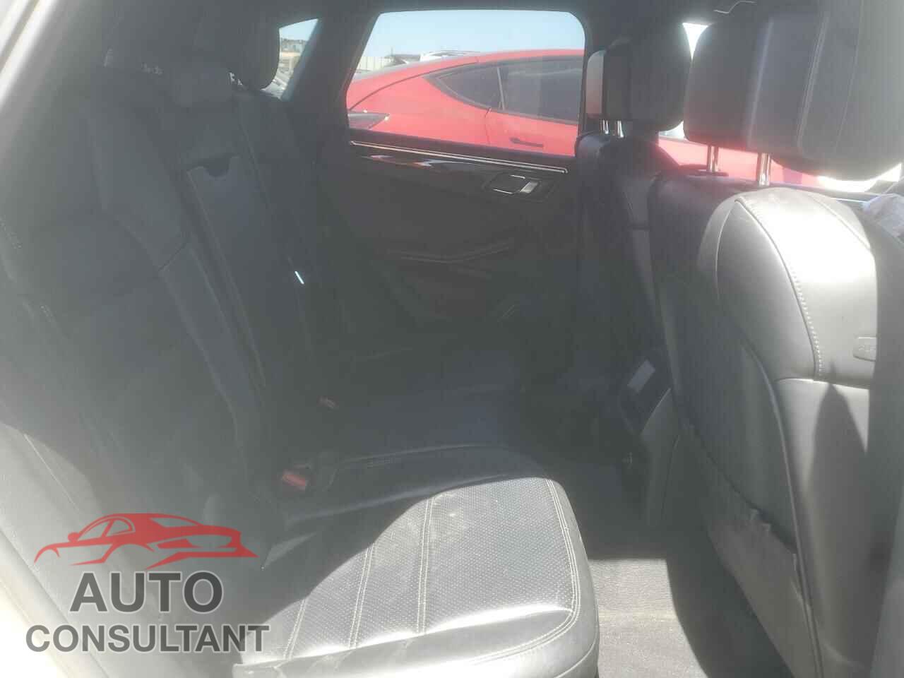 PORSCHE MACAN 2015 - WP1AB2A51FLB51732