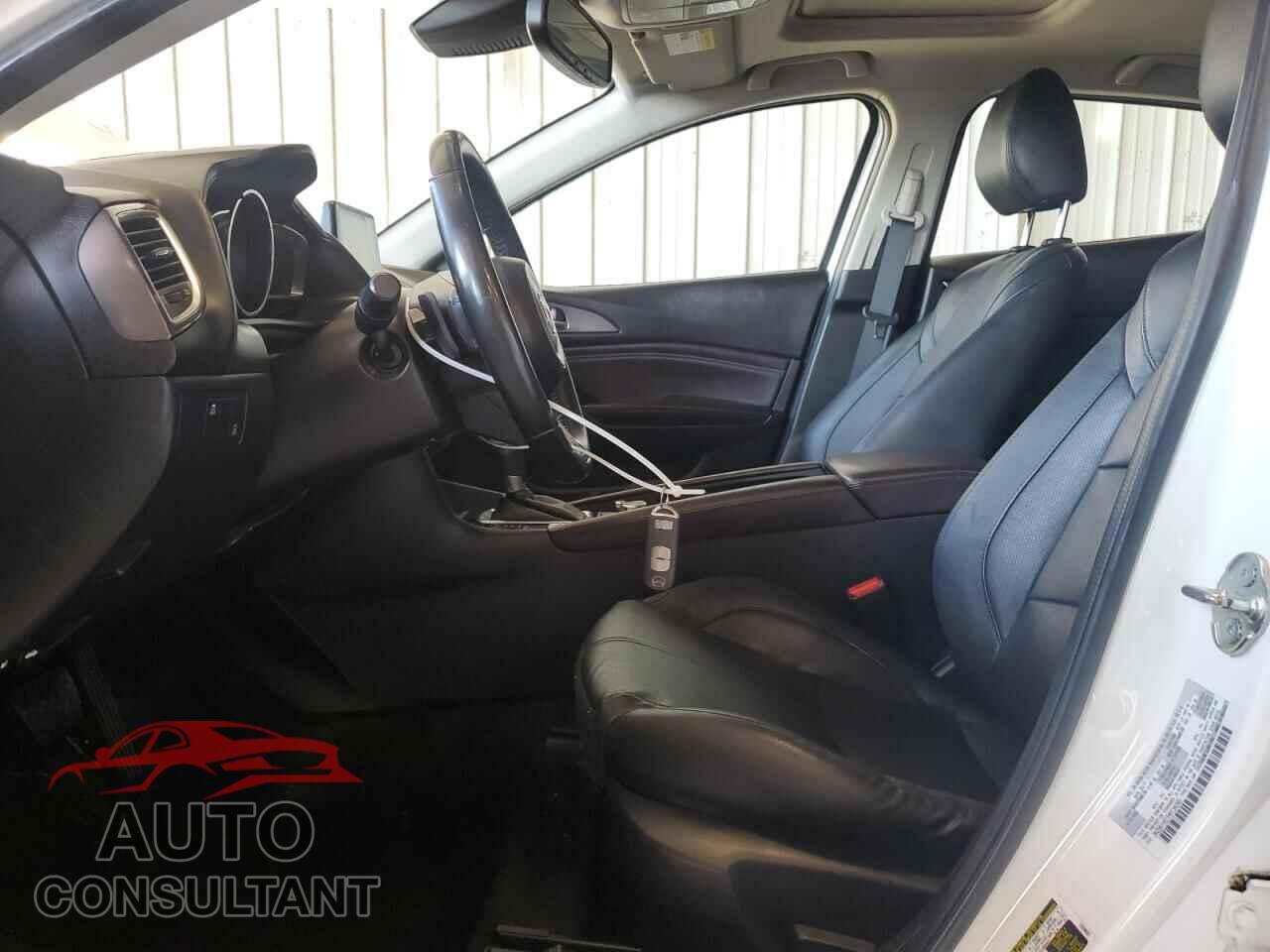 MAZDA 3 2017 - 3MZBN1M37HM134045