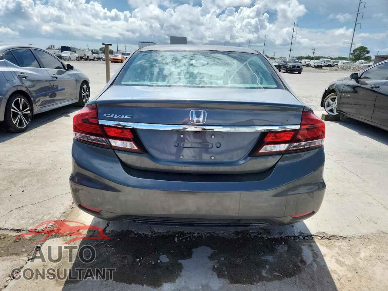 HONDA CIVIC 2013 - 19XFB2F80DE033932