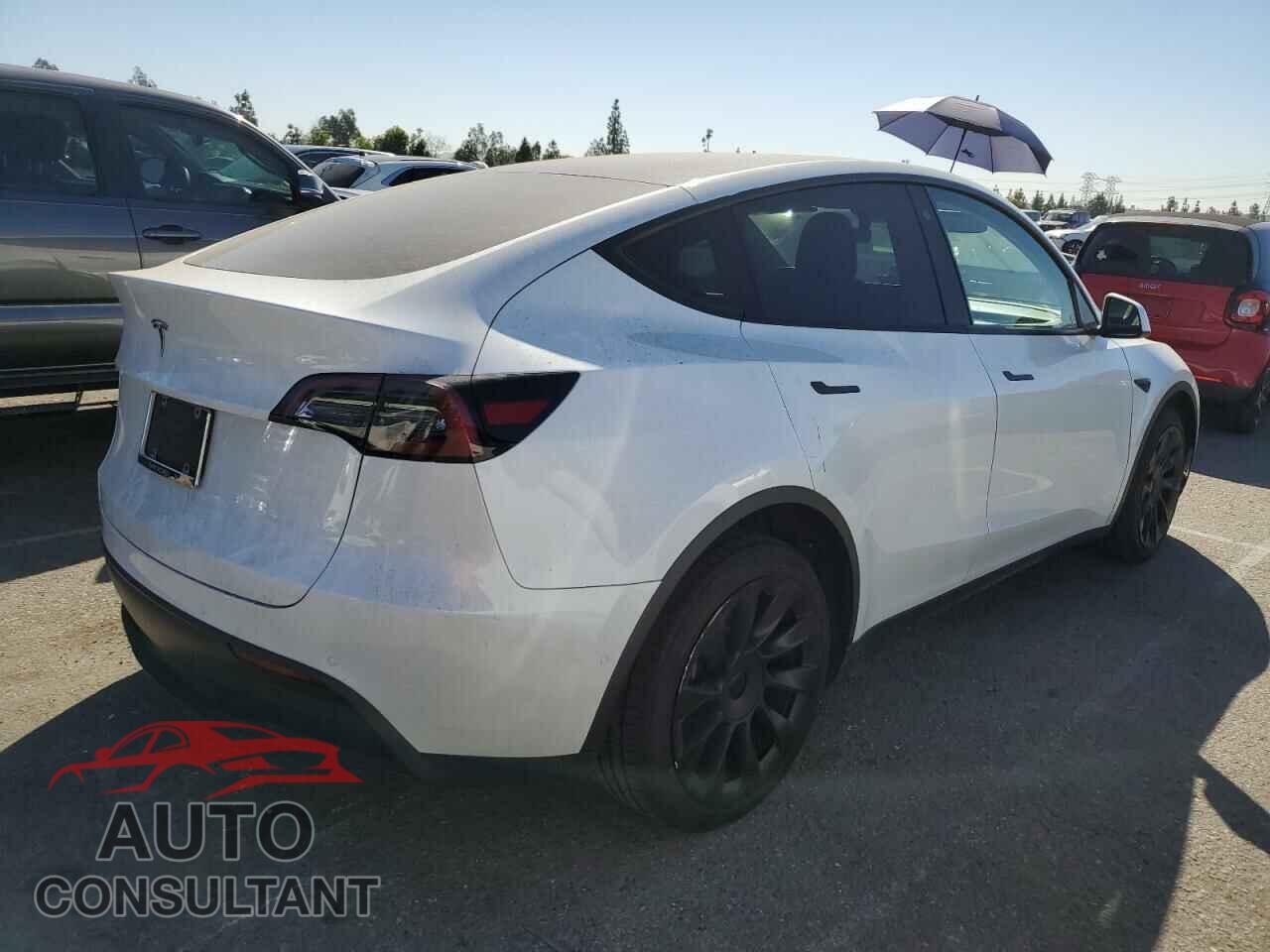 TESLA MODEL Y 2021 - 5YJYGDED2MF163189