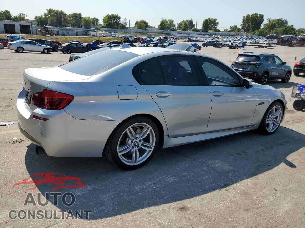 BMW 5 SERIES 2015 - WBA5B3C50FD543033