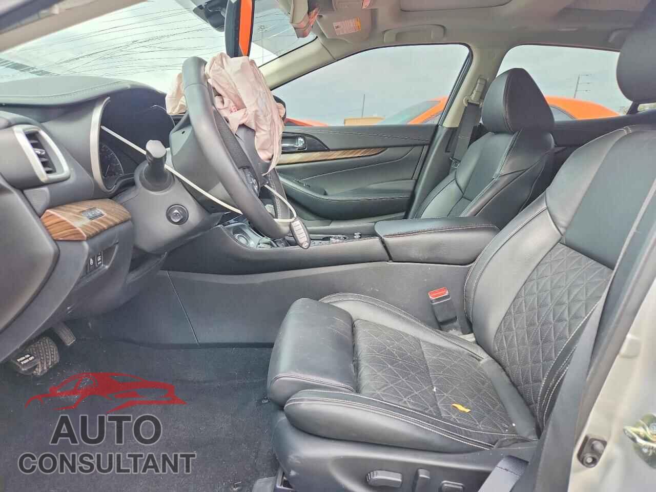NISSAN MAXIMA 2017 - 1N4AA6AP7HC404459