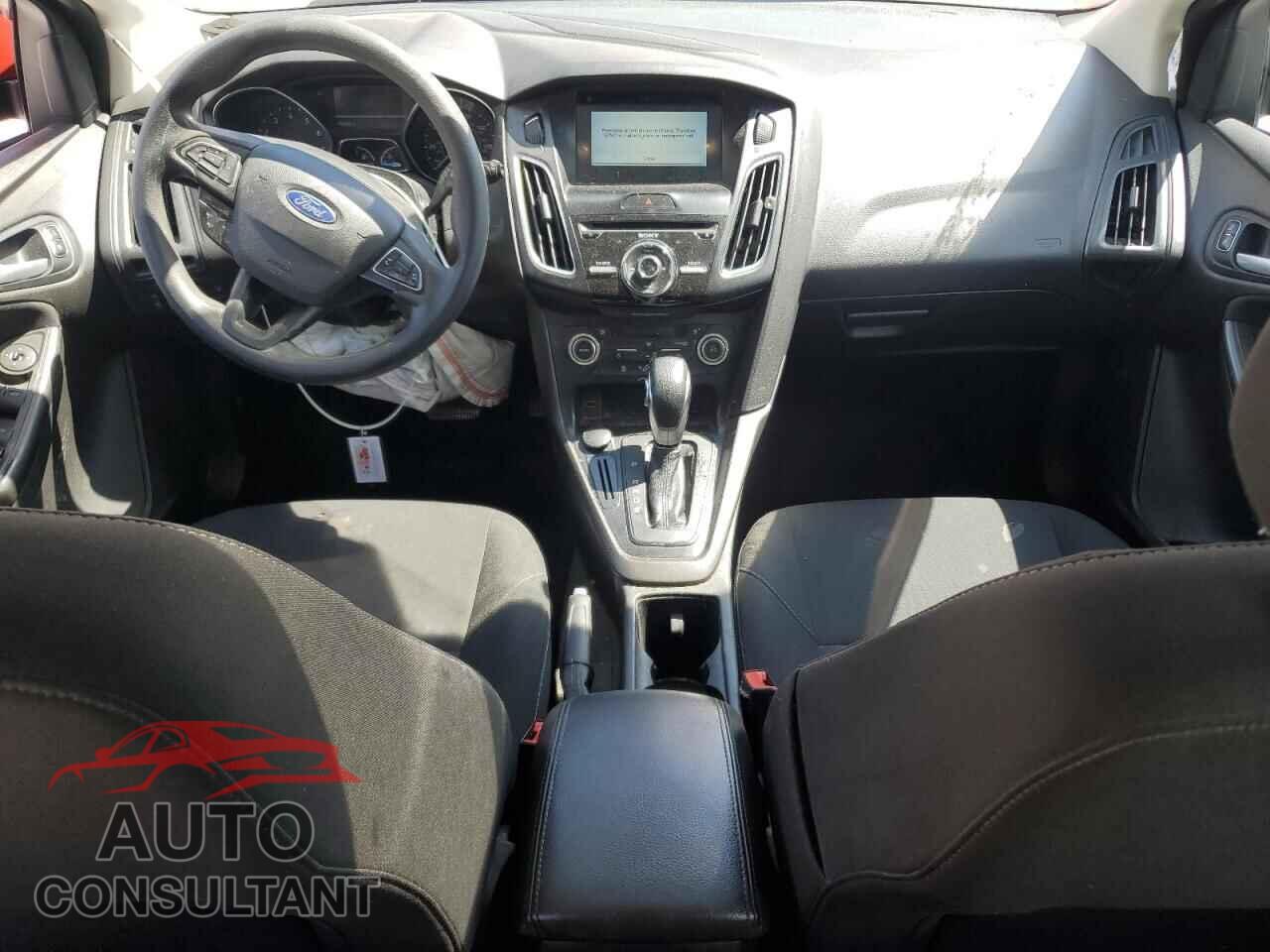 FORD FOCUS 2018 - 1FADP3M21JL258107
