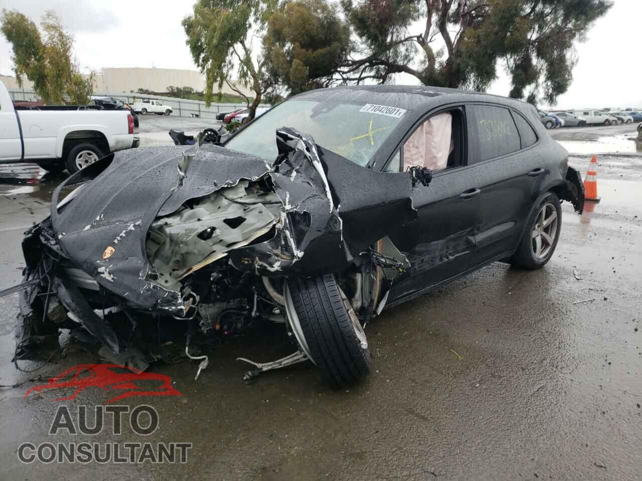 PORSCHE MACAN 2018 - WP1AA2A53JLB08795