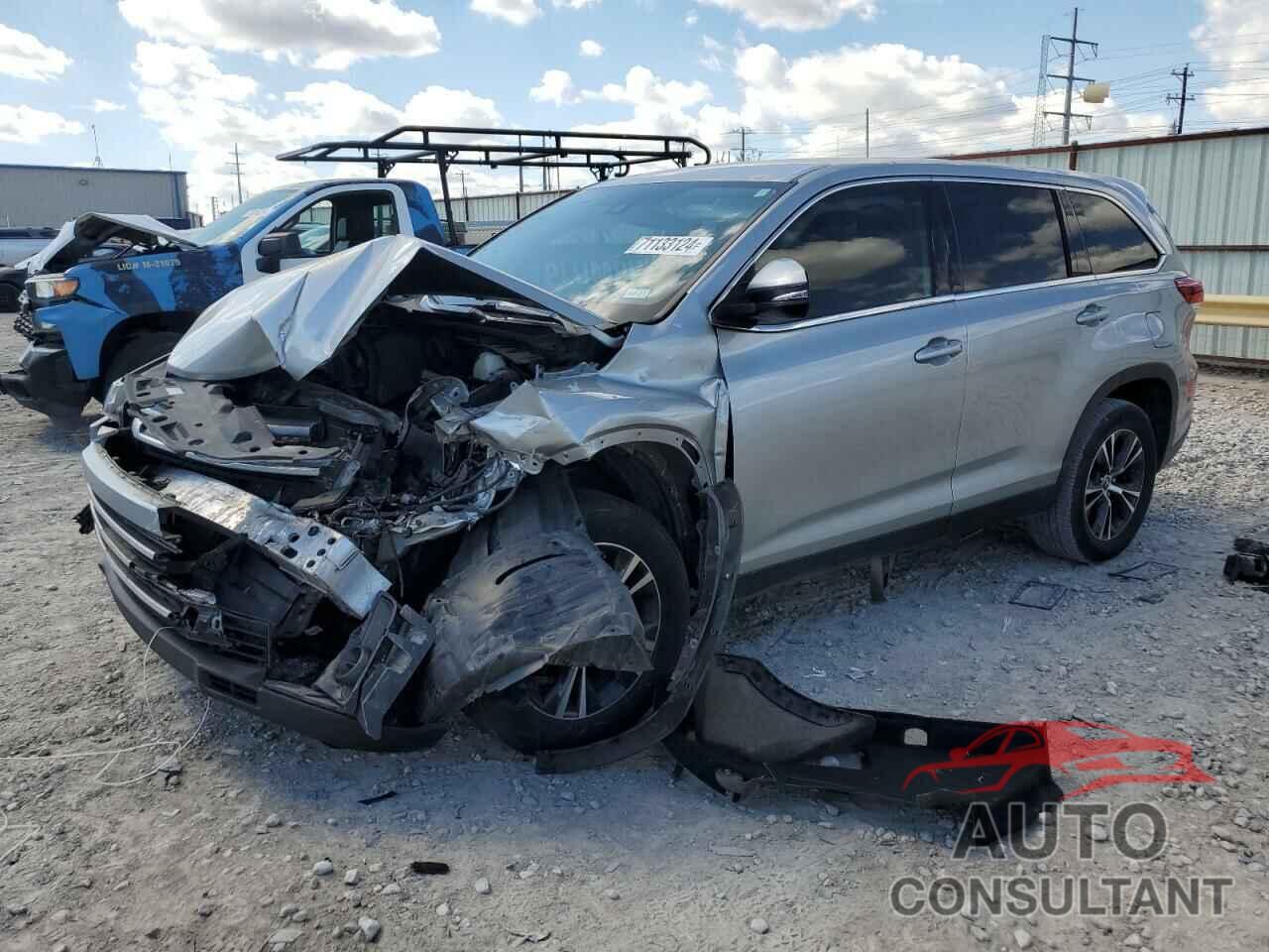 TOYOTA HIGHLANDER 2019 - 5TDZARFH4KS058408