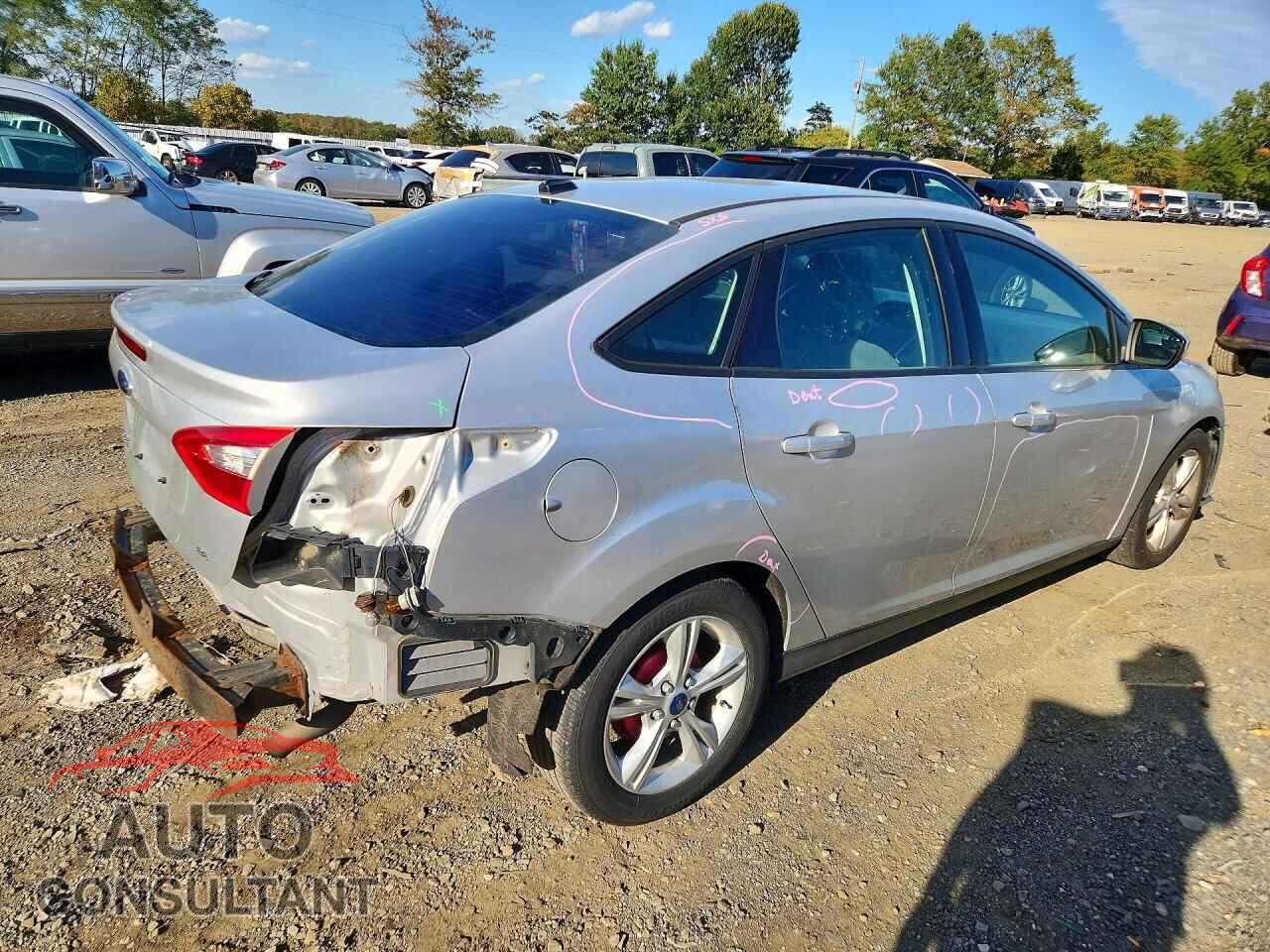 FORD FOCUS 2014 - 1FADP3F20EL111294