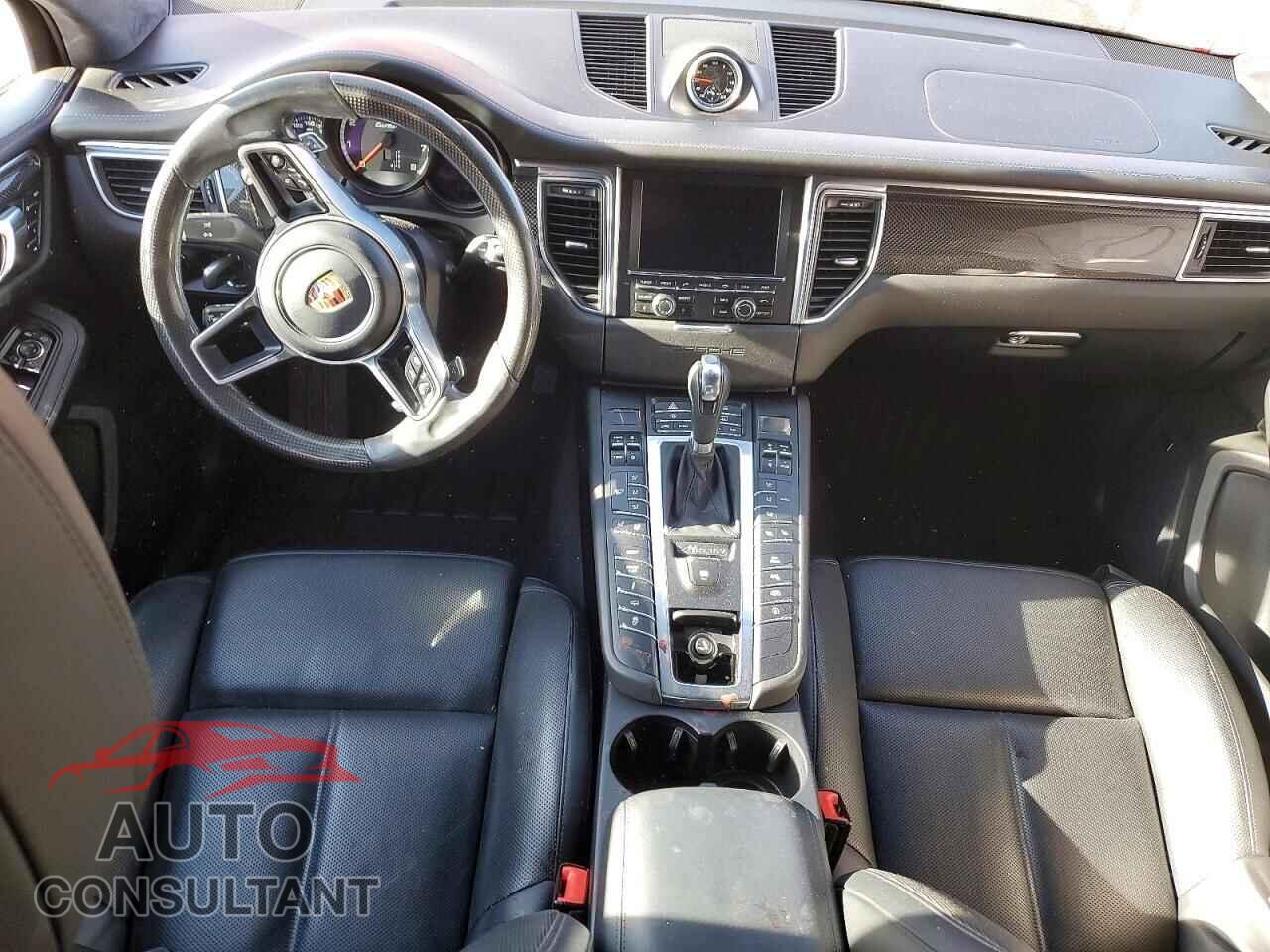 PORSCHE MACAN 2016 - WP1AF2A52GLB93400