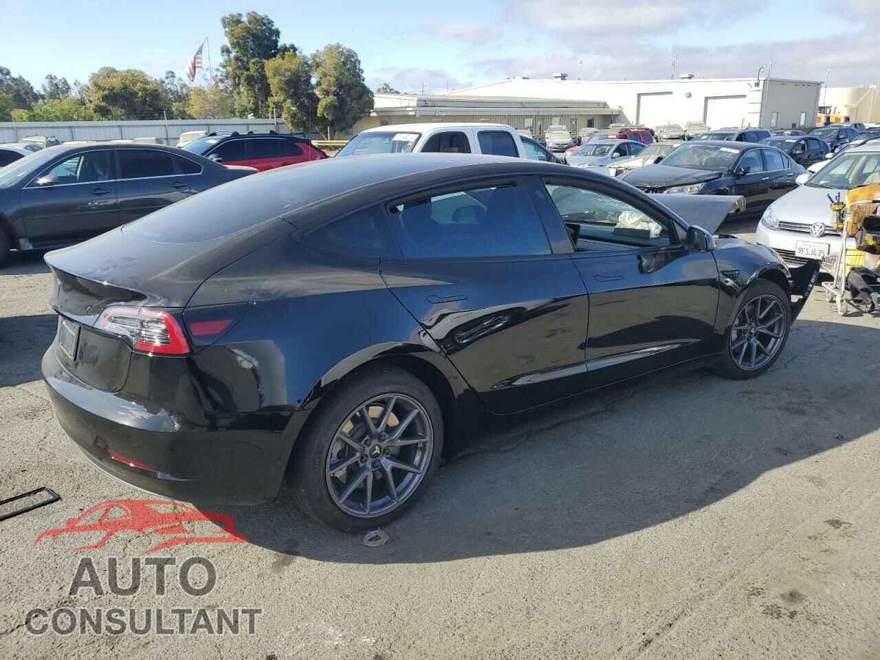 TESLA MODEL 3 2023 - 5YJ3E1EA5PF493949