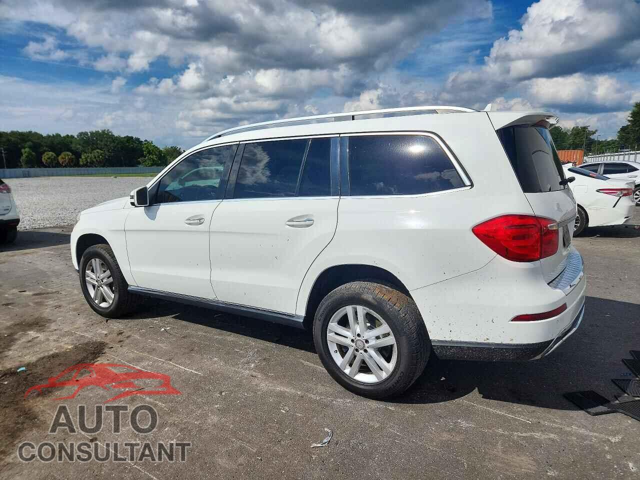 MERCEDES-BENZ GL-CLASS 2015 - 4JGDF2EE3FA528131