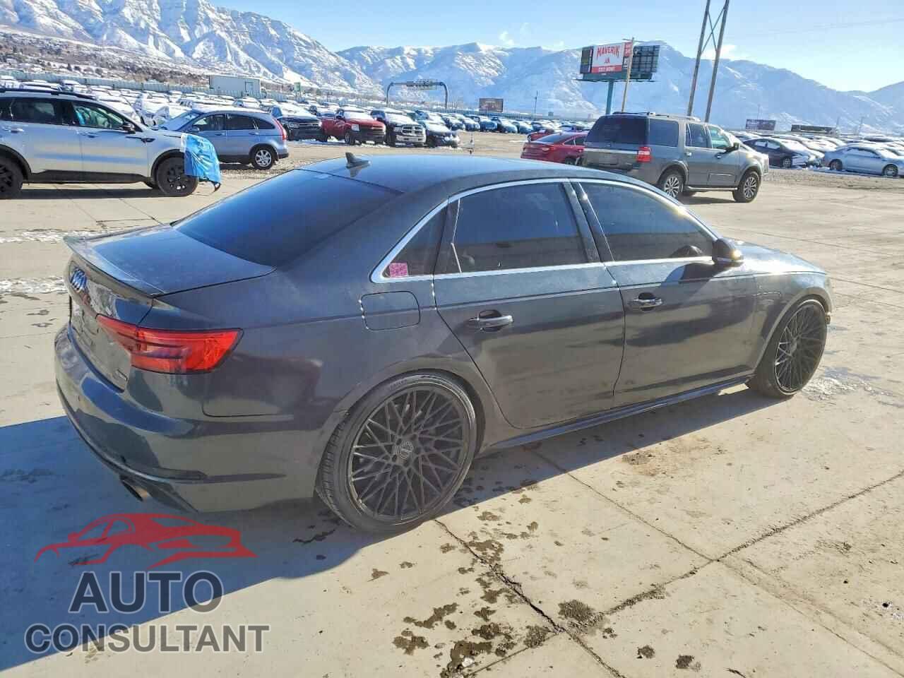 AUDI A4 2017 - WAUFNAF46HN057732