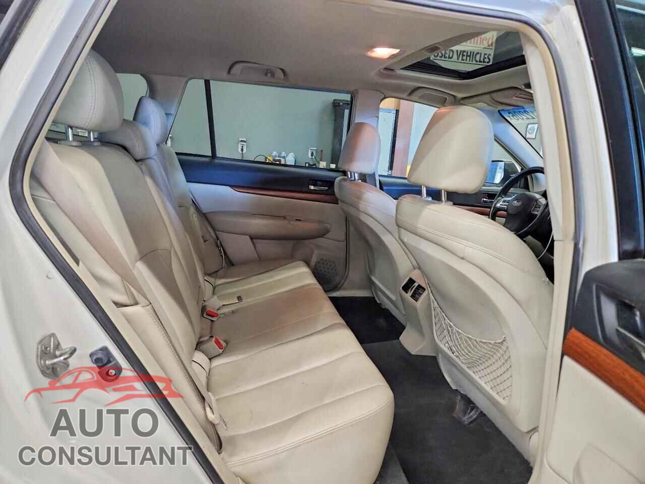 SUBARU OUTBACK 2013 - 4S4BRBKC2D3308109