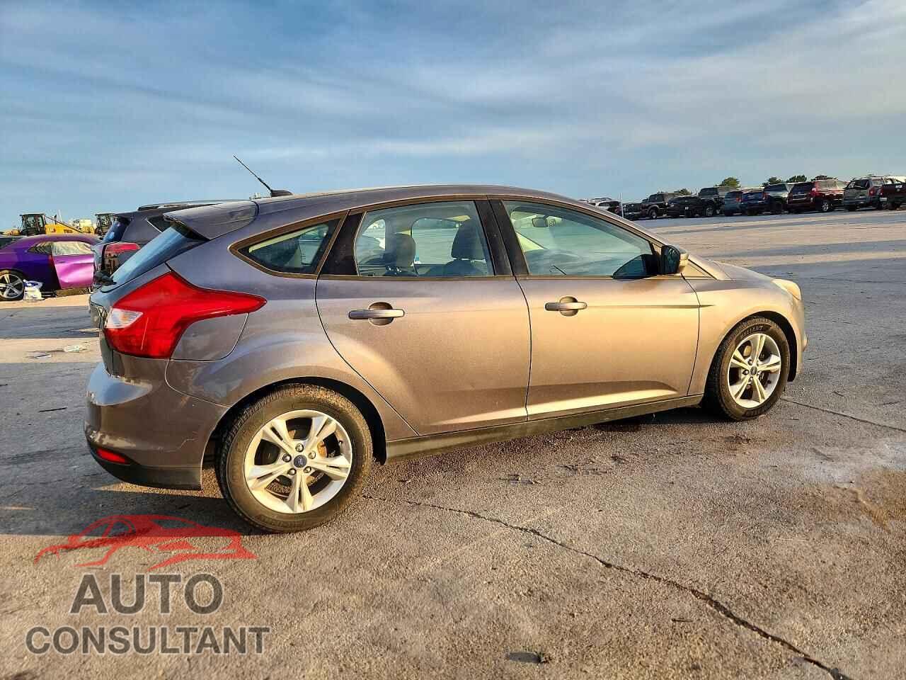FORD FOCUS 2014 - 1FADP3K25EL284105