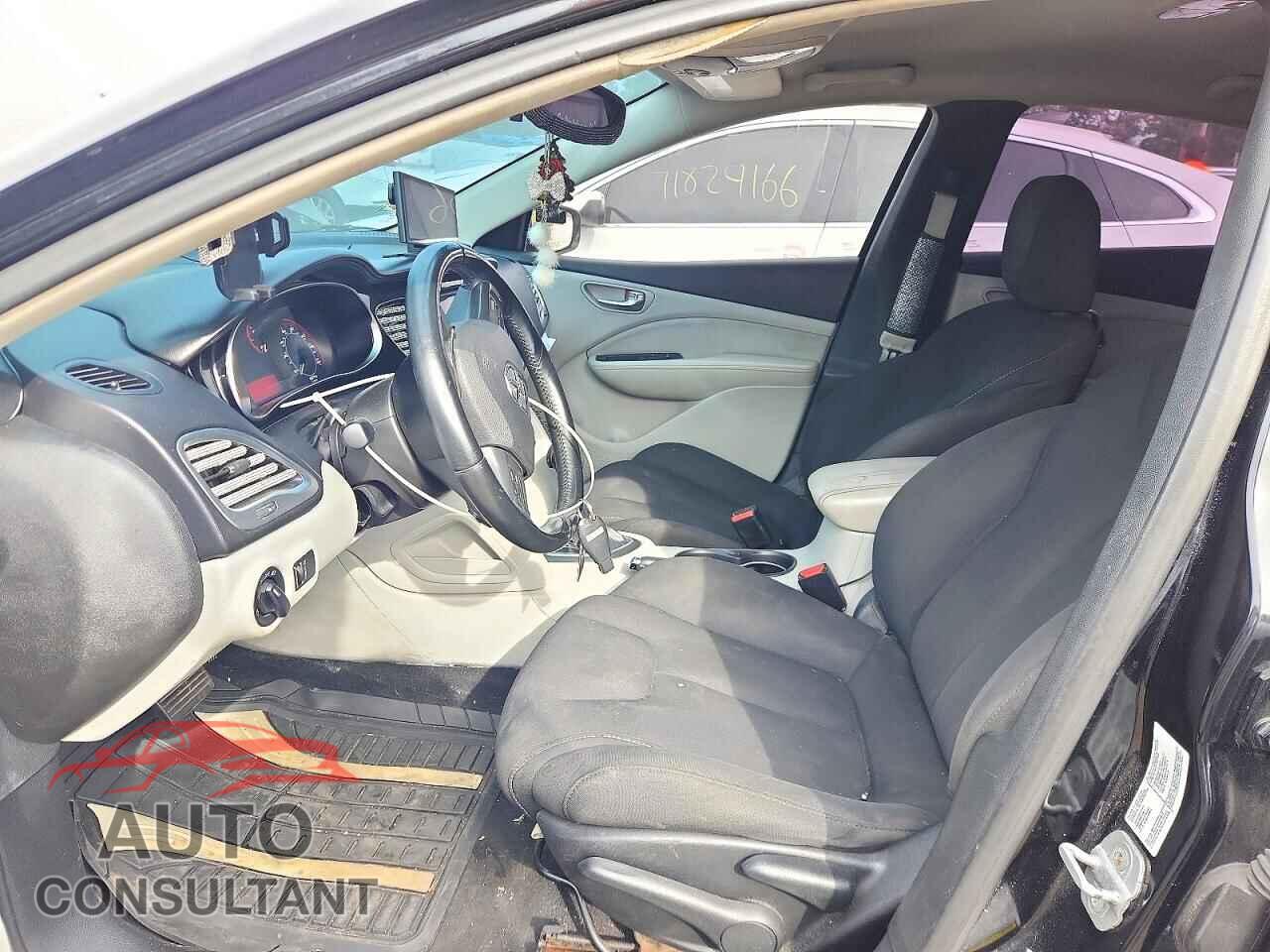 DODGE DART 2013 - 1C3CDFBA6DD220563