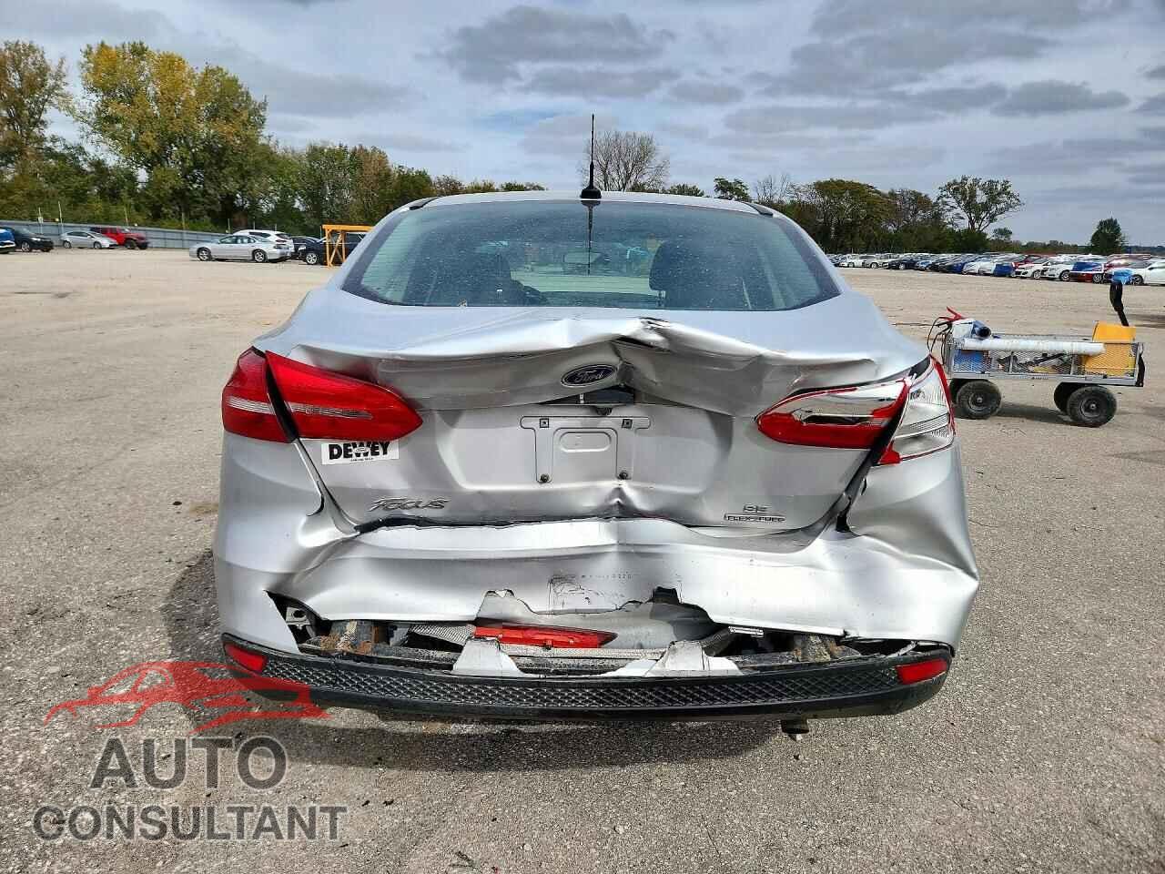 FORD FOCUS 2015 - 1FADP3F28FL385070