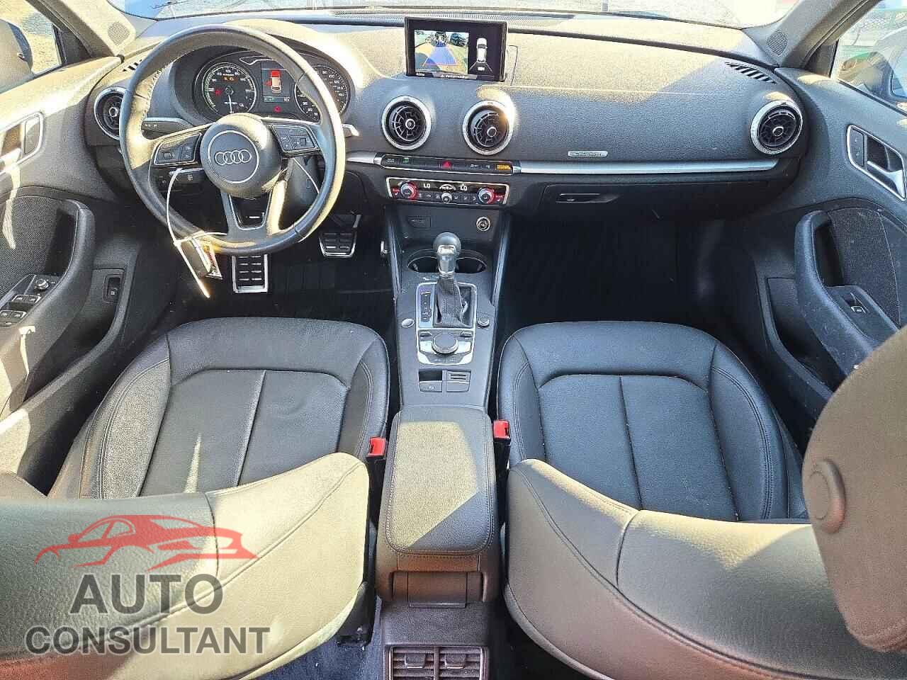 AUDI A3 2017 - WAUUPBFF5HA054644