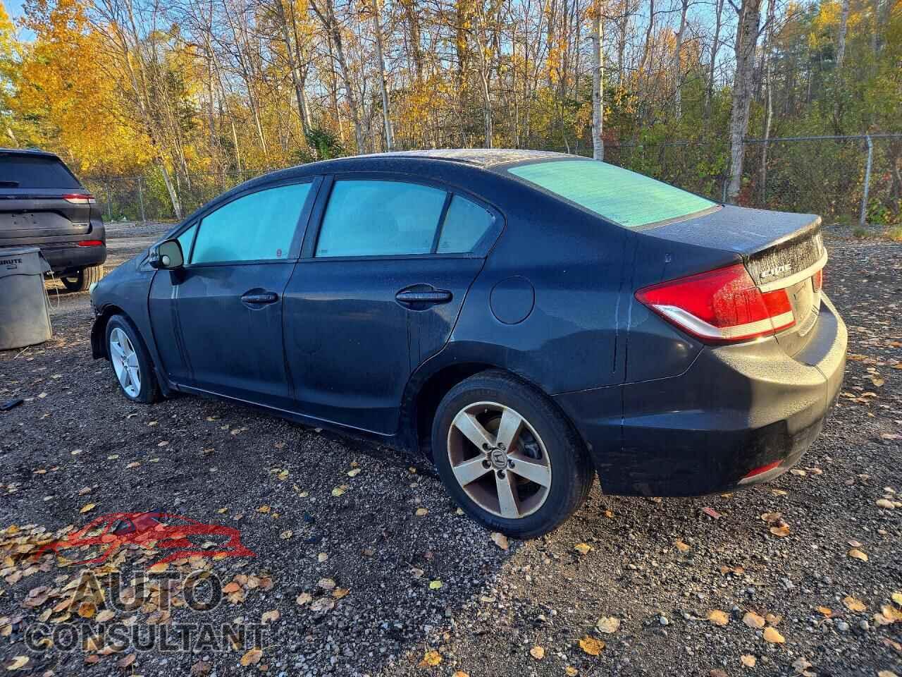 HONDA CIVIC 2013 - 2HGFB2F55DH043268