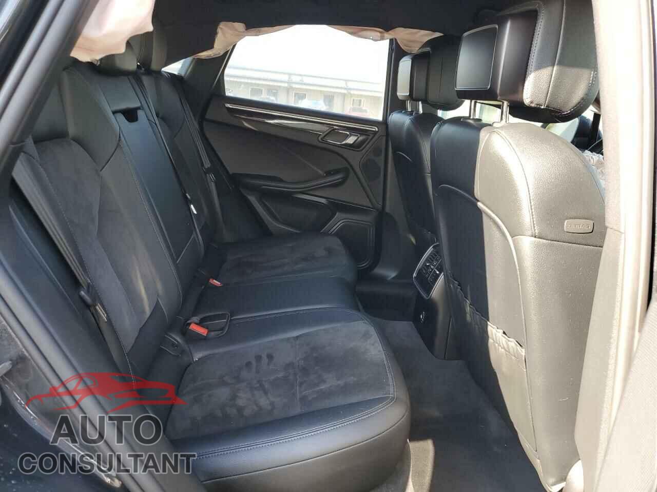PORSCHE MACAN 2017 - WP1AA2A54HLB04202